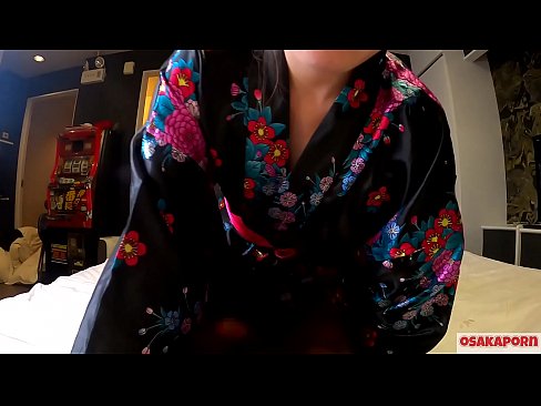 ❤️ Ung cosplay tjej älskar sex till orgasm med en spruta i en hästskötare och en avsugning. Asiatisk tjej med hårig fitta och vackra bröst i traditionell japansk dräkt i amatörvideo som visar onani med knullleksaker. Sakura 3 OSAKAPORN. ❌ Porno at sv.pornosexphoto.ru ﹏