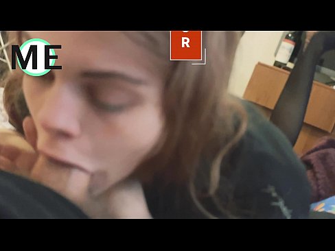 ❤️ Hals kuk, trasiga strumpbyxor och trasiga klackar trevligt att träffas ❌ Porno at sv.pornosexphoto.ru ﹏